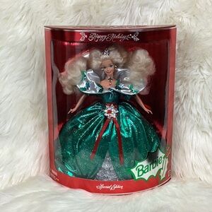 Vtg. Happy Holidays Barbie 1995